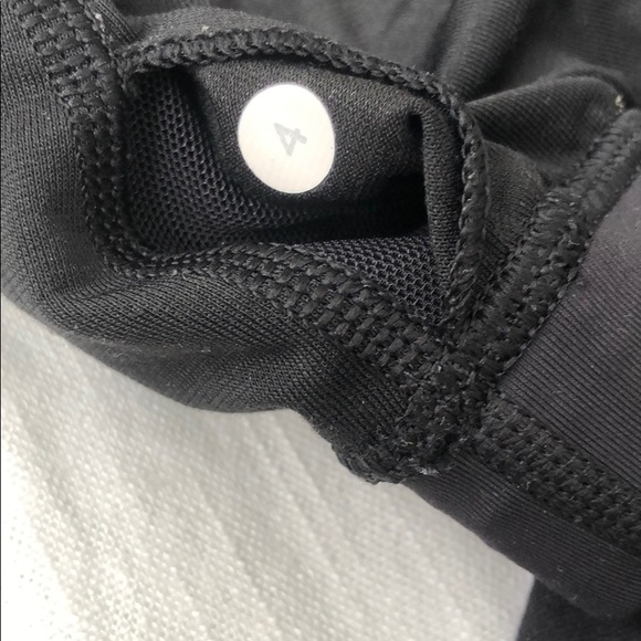 Lululemon Black Criss Cross strap Tank-Size 4 - Picture 5 of 6